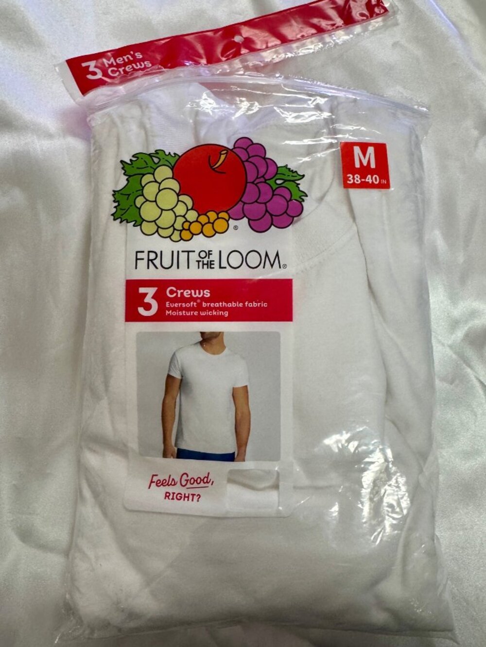 Fruit of the Loom 3 Pack Crew Shirt- M